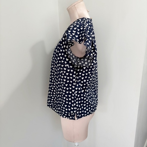 Draper James Blue White Hearts Cloister Blouse Size 8 Flutter Sleeves - Picture 7 of 16